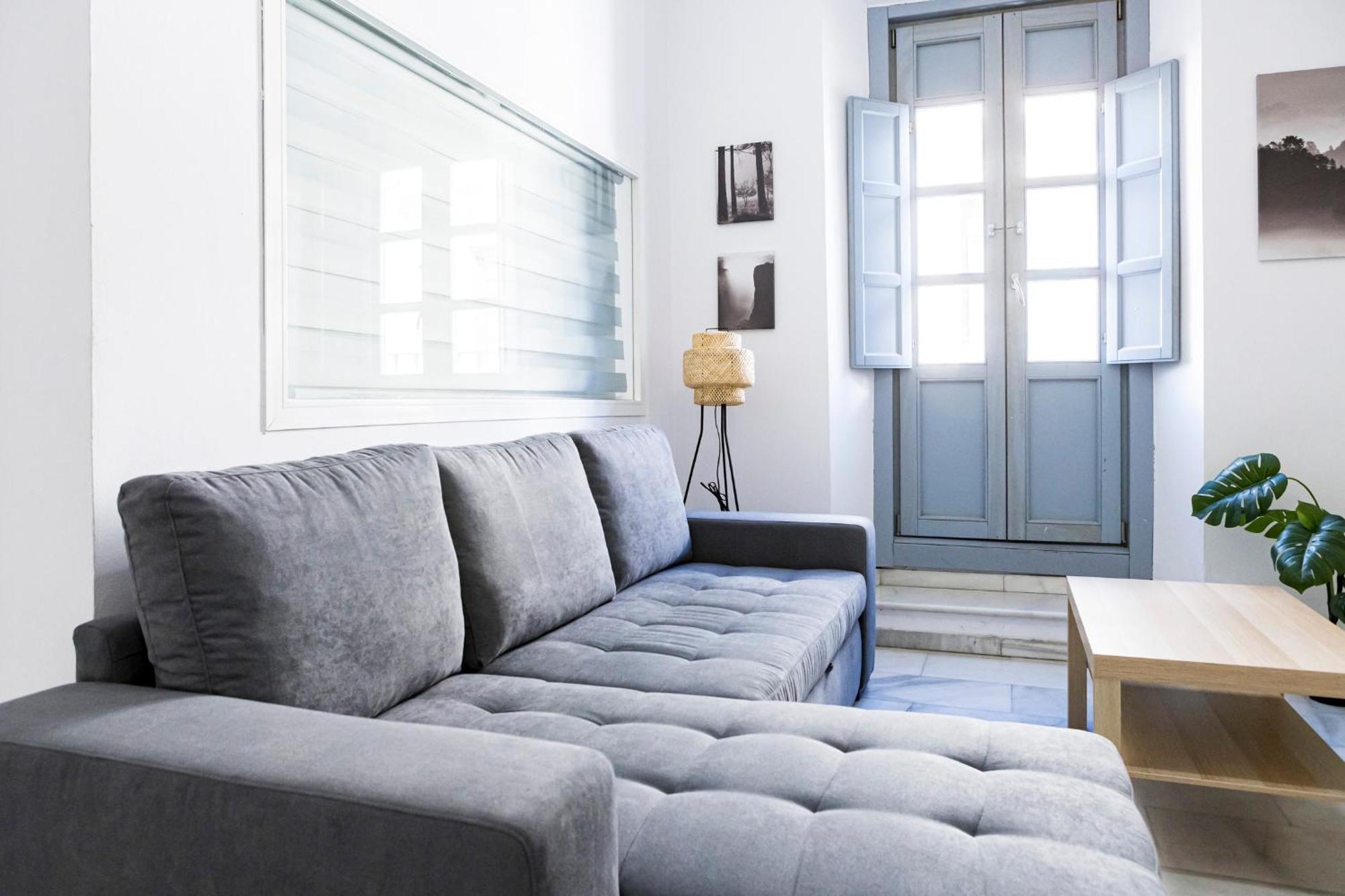 Suites Picasso Малага Екстериор снимка