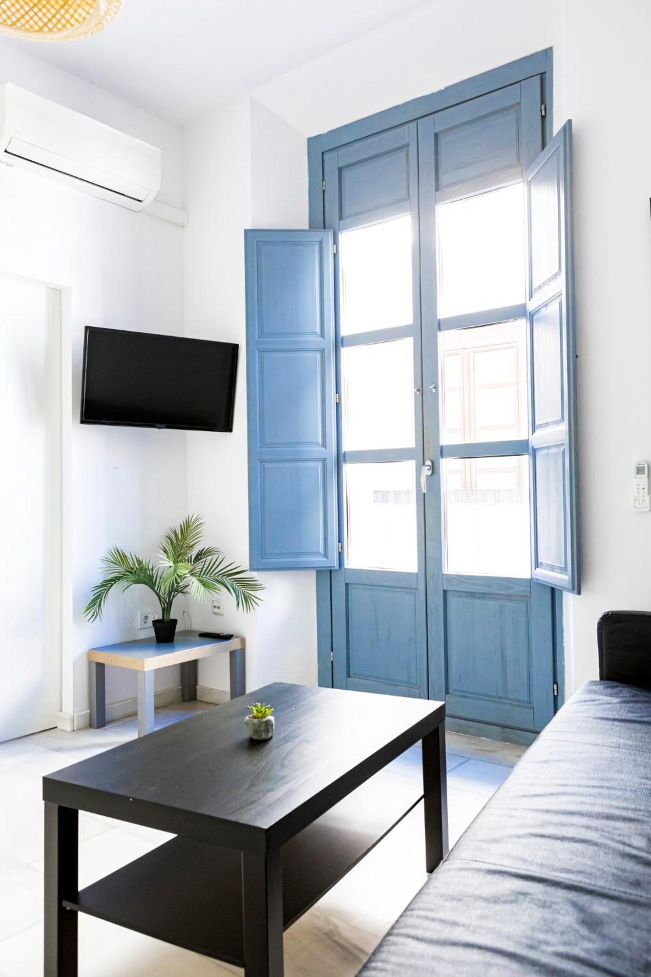 Suites Picasso Малага Екстериор снимка